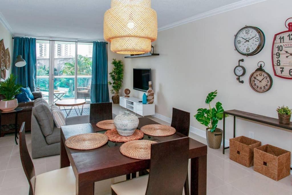 Beautiful Apartment Steps Away From The Beach Miami Beach Extérieur photo
